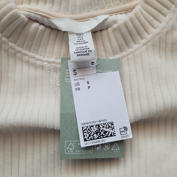 BNWT H&M Soft Women's Sweater - Size Small - Picture 4 of 5